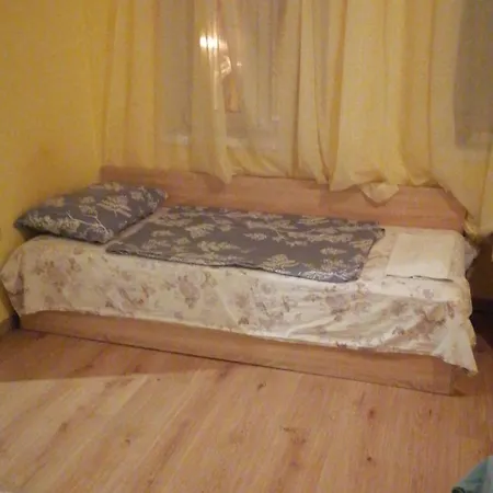 27 юли 1 شقة